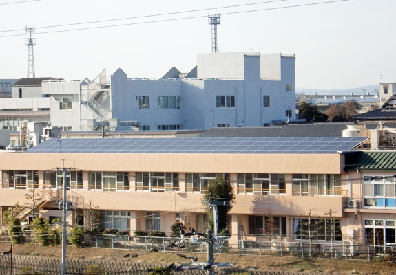 写真：太陽光発電（屋上）