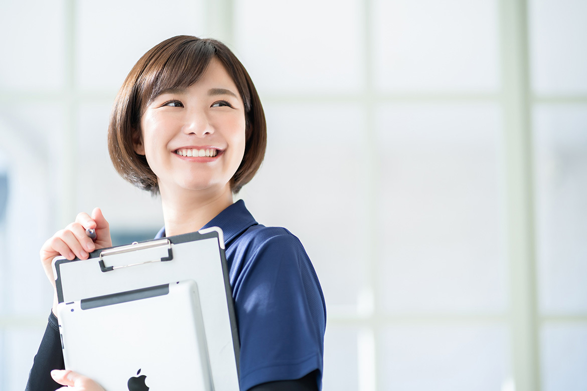 写真：女性スタッフ